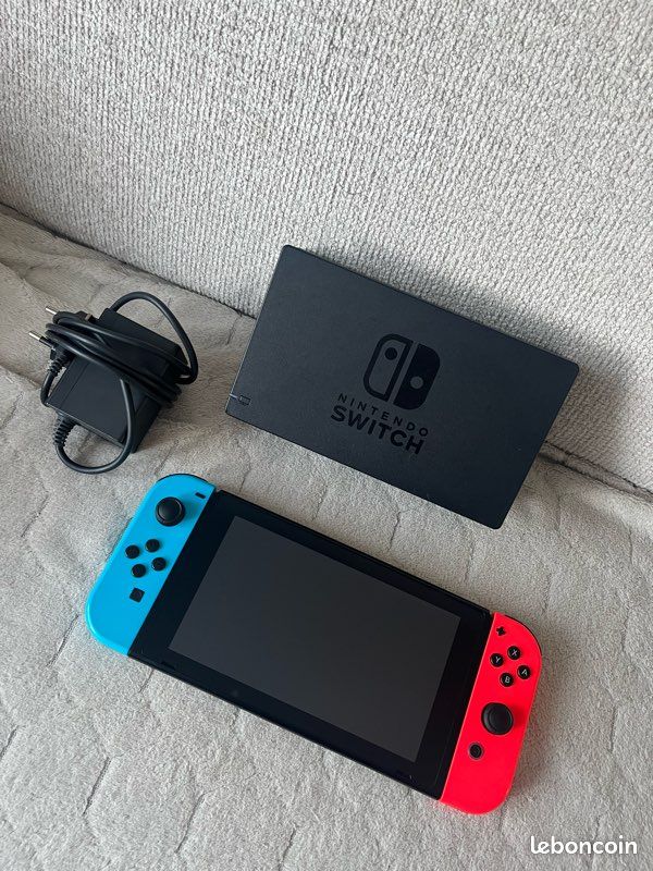 Nintendo Switch 1 - v1 avec Dock et chargeur (image 1)