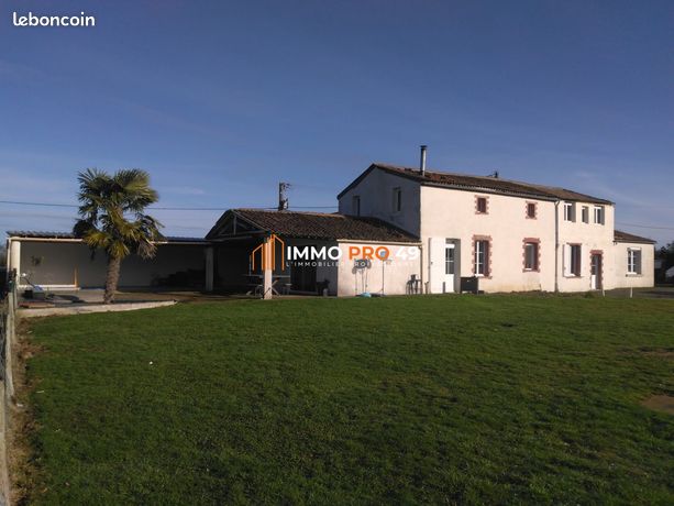 Immeuble 167 m² Saint-Pierre-des-Échaubrognes