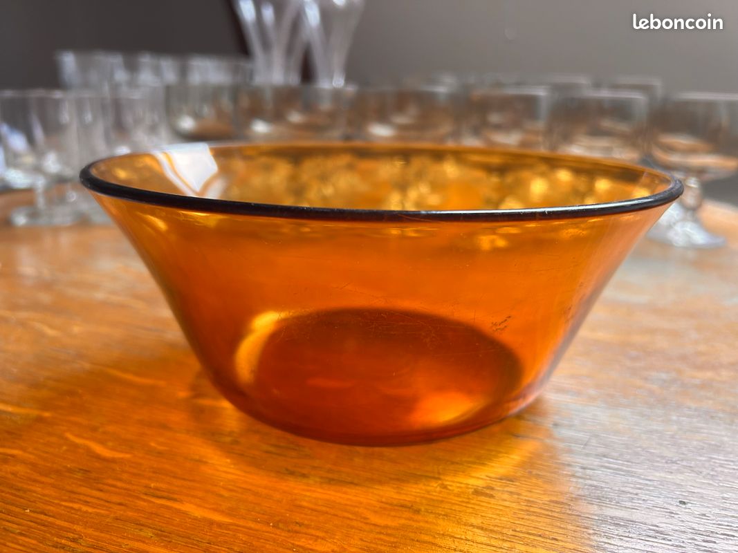 Saladier plat verre ambré (image 1)