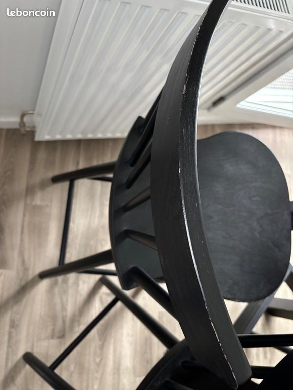 Table+Chaises hautes à manger IKEA (image 6)