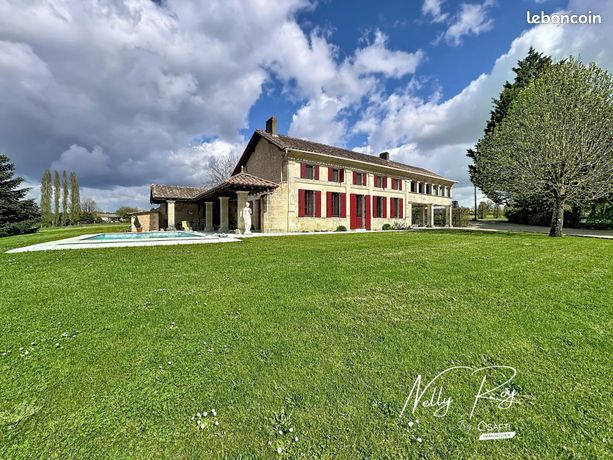 Propriété 8 pièces 228 m²