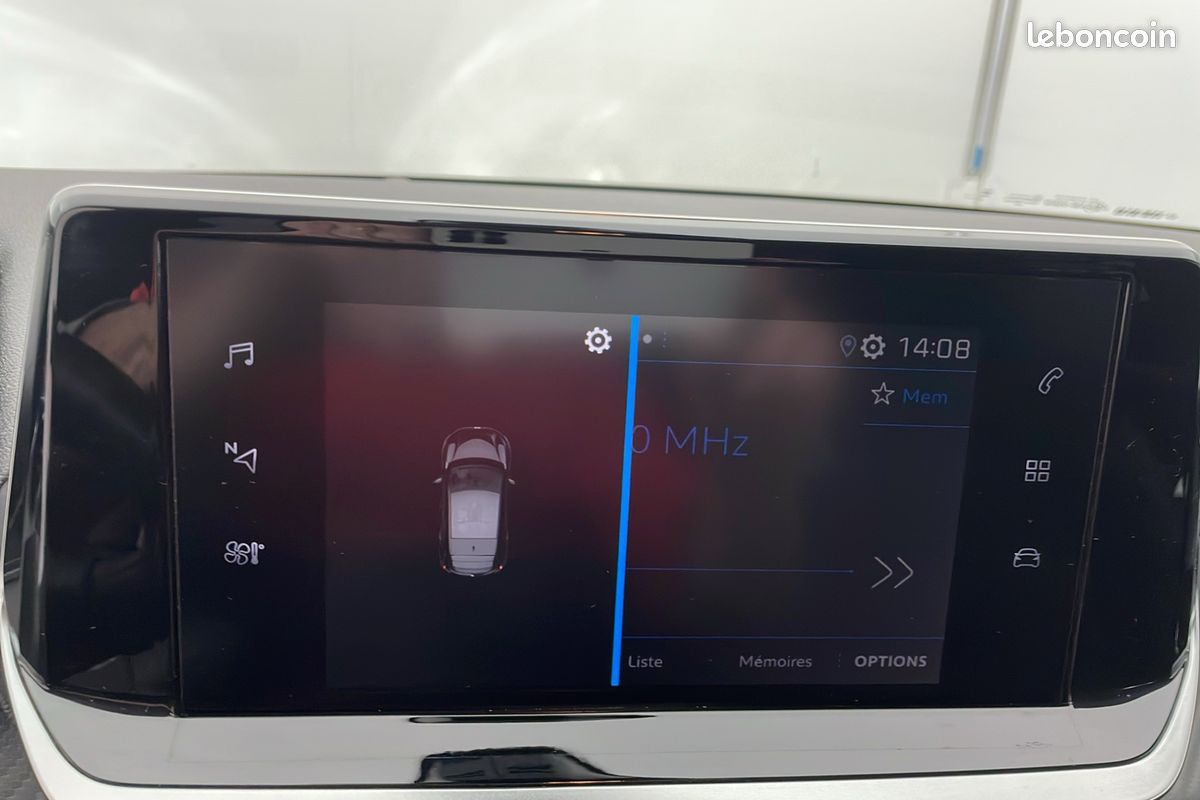 PEUGEOT 208 PureTech 75 S&S BVM5 Style (image 17)