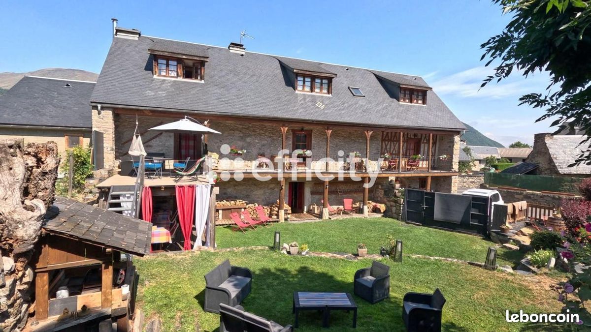 Maison 10 pièces 350 m² · à Saint-Lary-Soulan · 350 m² · 735 000 €