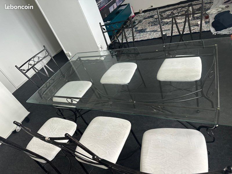 Table (image 1)