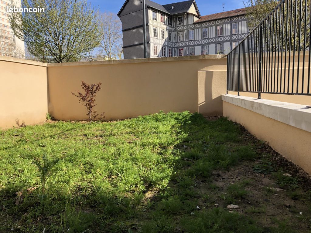 Appartement 2 pièces 44 m² · à Elbeuf · 44 m² · 525 €/mois