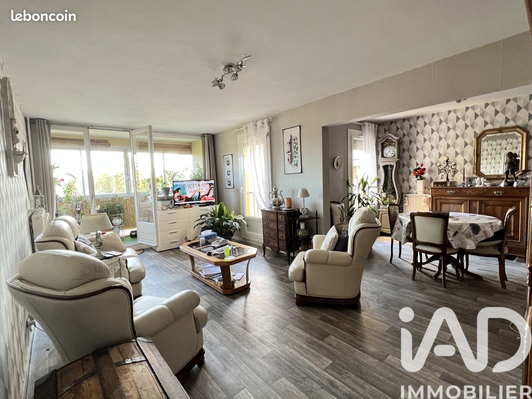 Appartement 5 pièces 96 m² · à Compiègne · 96 m² · 150 000 €