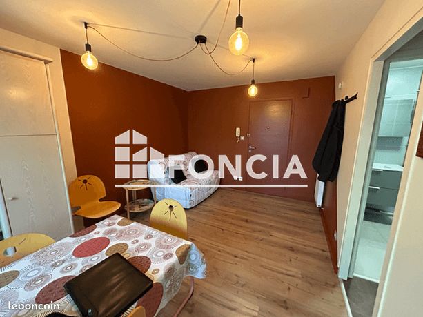 Studio 1 pièce 22 m²