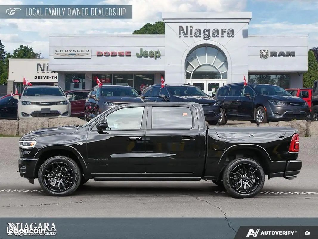 Dodge RAM 1500 Limited 5.7 HEMI V8 4x4 Crew Cab – Night Edition – Neuf 2026 - TVA récupérable (image 4)