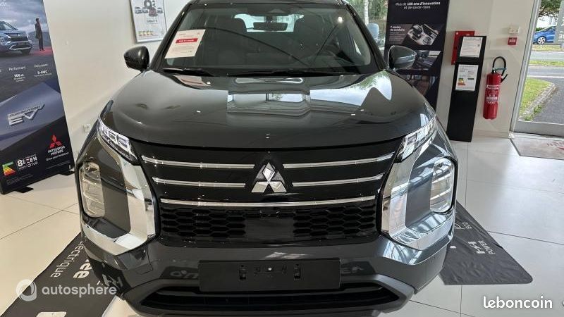 Mitsubishi Outlander 2.4 PHEV 306ch Invite 4WD (image 2)