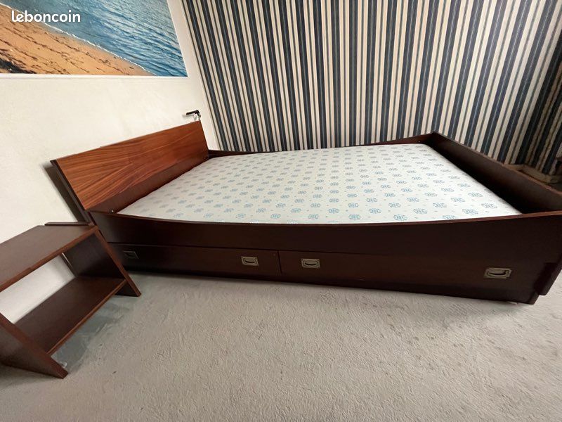 Chambre vintage armoire + lit + sommier + chevet bois massif (image 4)