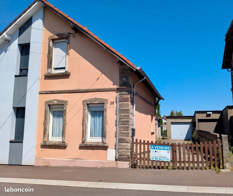 Maison 3 pièces 84 m² · à L'Hôpital · 84 m² · 75 000 €