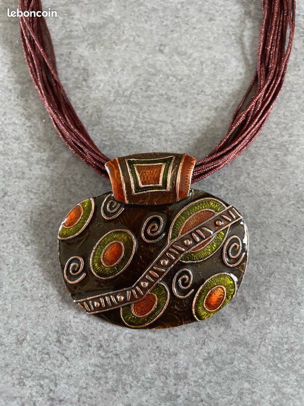 Collier en métal 49cm (image 2)