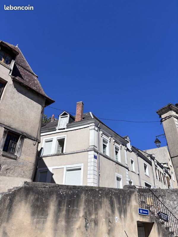Immeuble 113 m² · à Argenton-sur-Creuse · 113 m² · 182 500 €