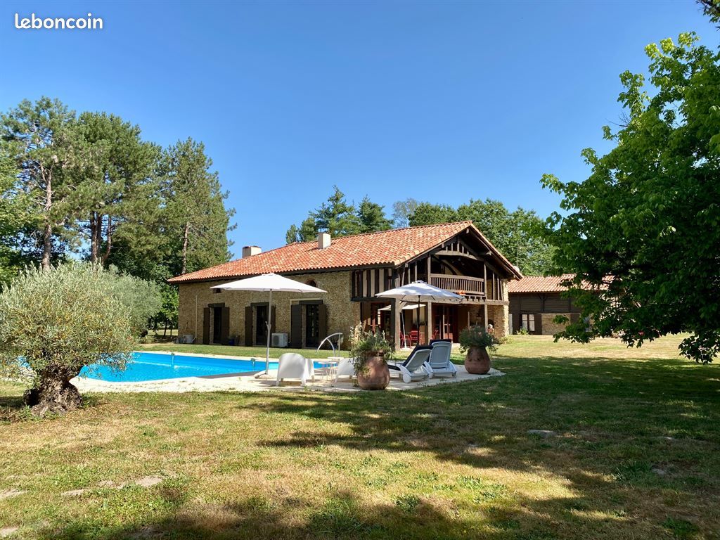 Maison 10 pièces 550 m² · à Bougue · 550 m² · 620 000 €