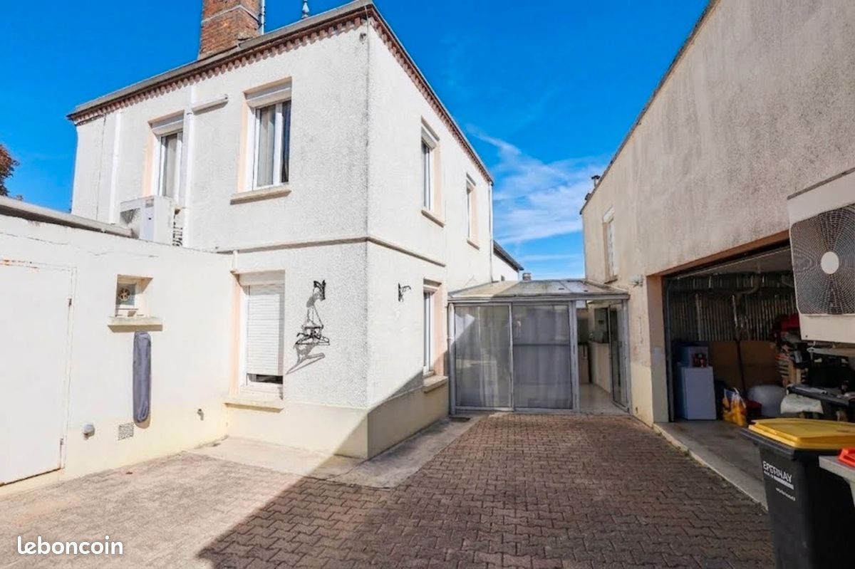 Maison 5 pièces 118 m² · à Le Mesnil-sur-Oger · 118 m² · 216 000 €