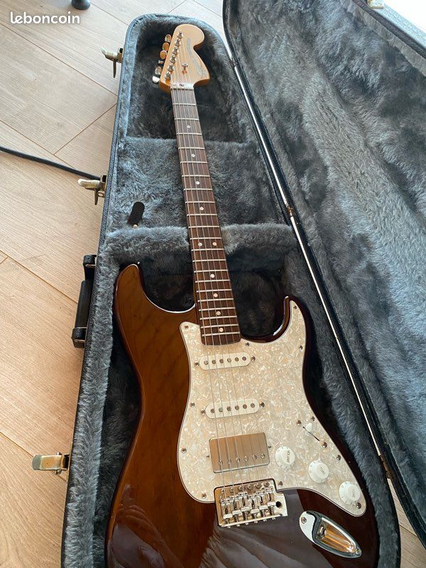 Squier stratocaster Classic vibe (image 1)