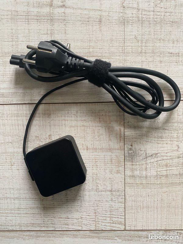 Chargeur Adaptateur ADP-240EB B 20V 12A 240W Compatible pour ASUS ROG