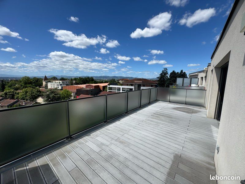 Appartement 3 pièces 76 m² · à Saint-Didier-au-Mont-d'Or · 76 m² · 1 990 €/mois