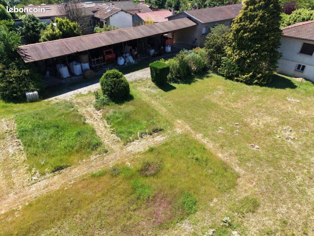 Terrain 444 m² Neyron · 170 000 €