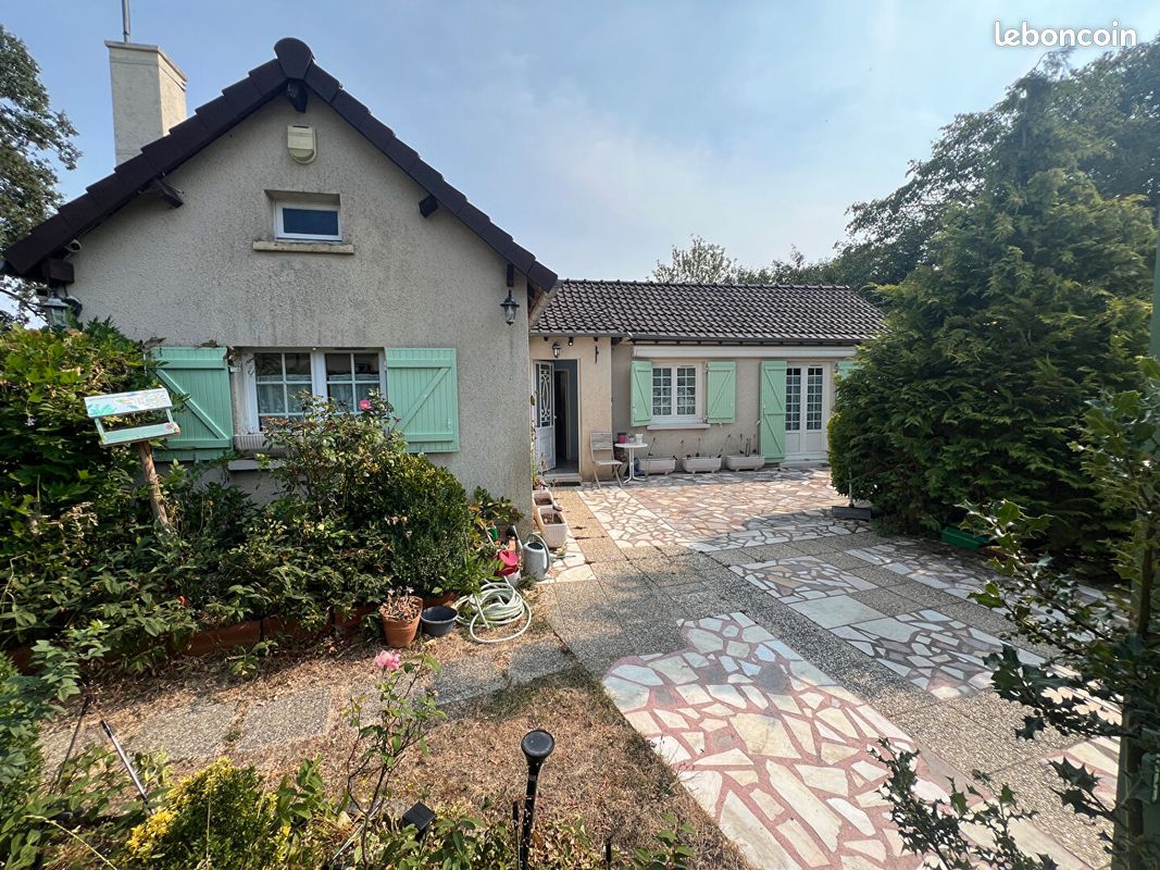 Maison 3 pièces 57 m² · à Montfort-l'Amaury · 57 m² · 315 000 €