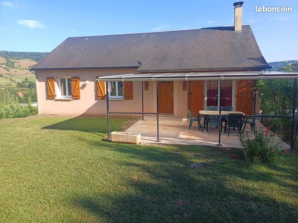 Maison 6 pièces 77 m² · à Clairvaux-d'Aveyron · 77 m² · 900 €