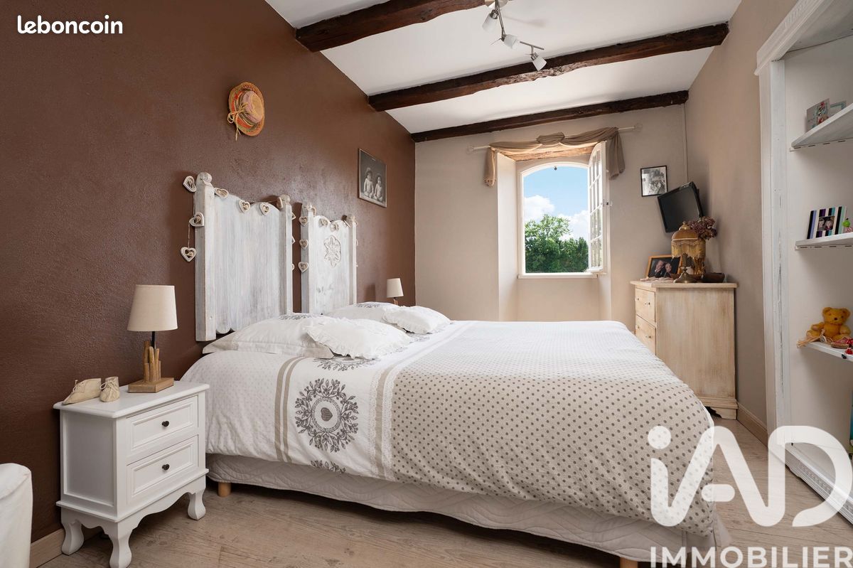 Propriété 8 pièces 387 m² (image 13)