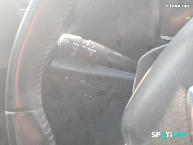 Citroen C4 PureTech 130ch S&S Feel Pack (image 14)