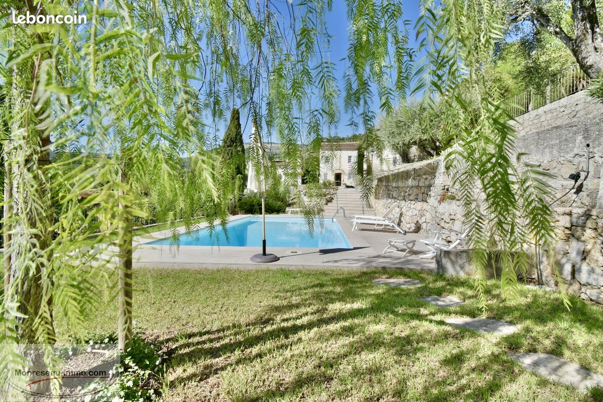 Maison 4 pièces 159 m² · à Grasse · 159 m² · 875 000 €