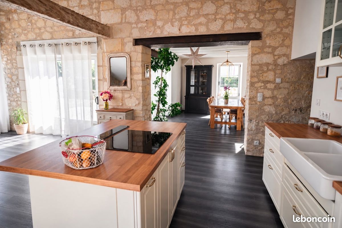 Maison 5 pièces 109 m² · à Brissac Loire Aubance · 109 m² · 299 500 €