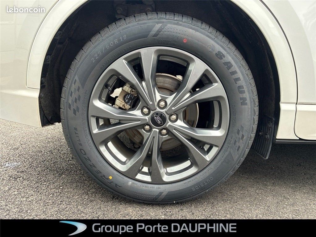Ford Kuga III 2.5 DURATEC 190 CH FLEXIFUEL FHEV E85 POWERSHIFT ST-Line (image 9)