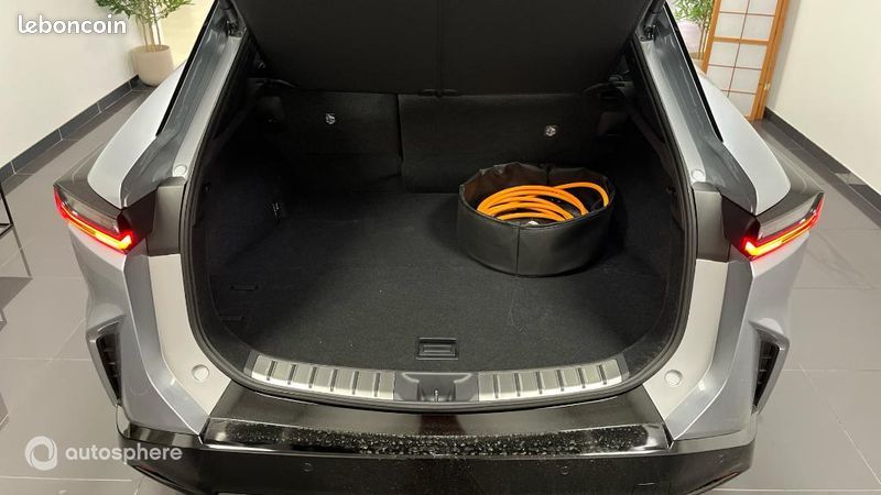 Lexus Rz 500e Executive MC26 (image 14)