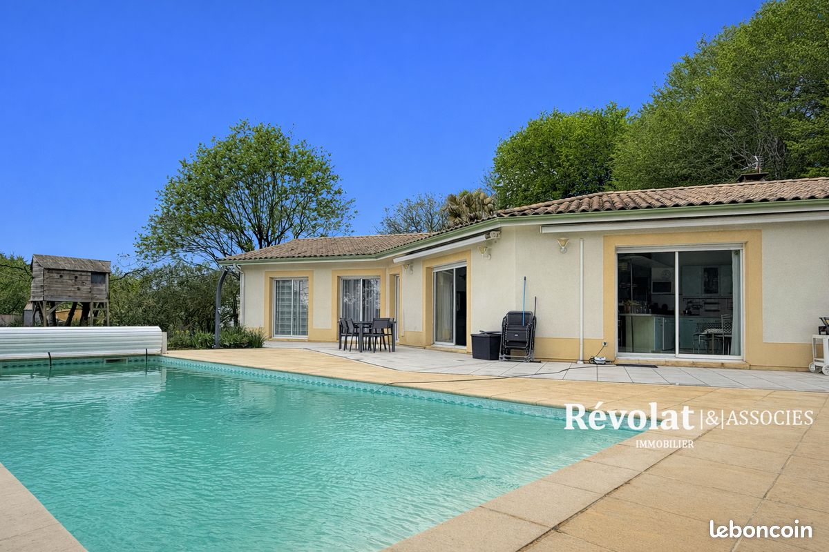 Maison 5 pièces 141 m² · à Carignan-de-Bordeaux · 141 m² · 550 000 €