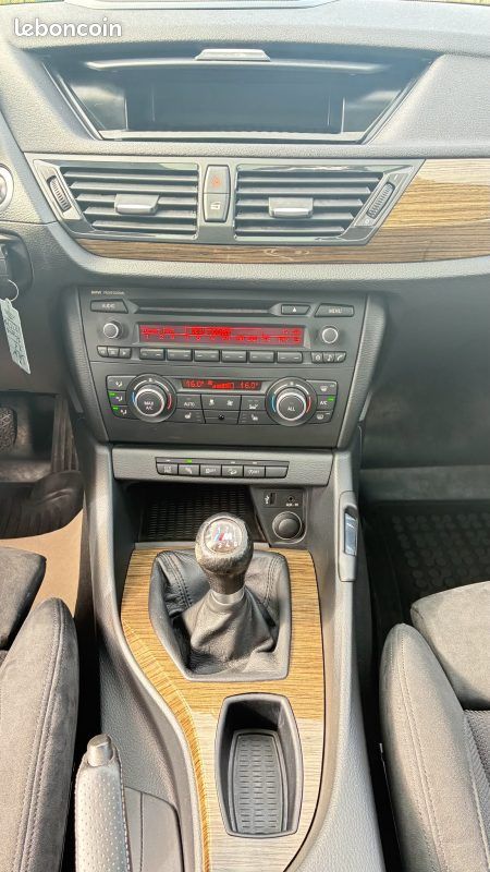 Bmw X1 25d xDrive 2.0d 218ch Pack M Sport (image 17)