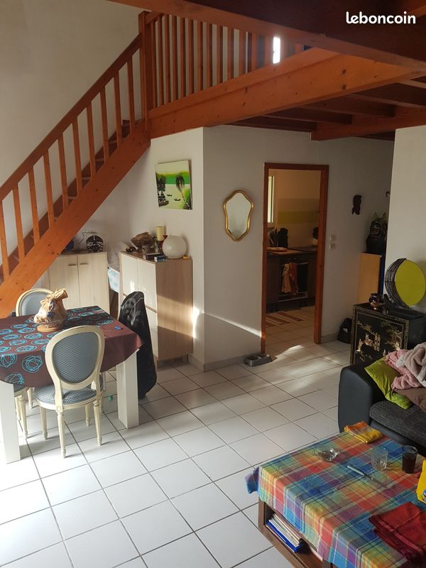 Maison 4 pièces 80 m² · à Saint-Pierre-du-Mont · 80 m² · 830 €/mois