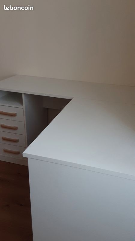 Bureau (image 6)