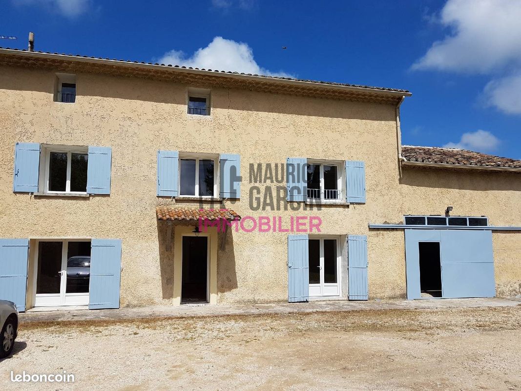 Maison 7 pièces 191 m² · à Pernes-les-Fontaines · 191 m² · 1 442 €