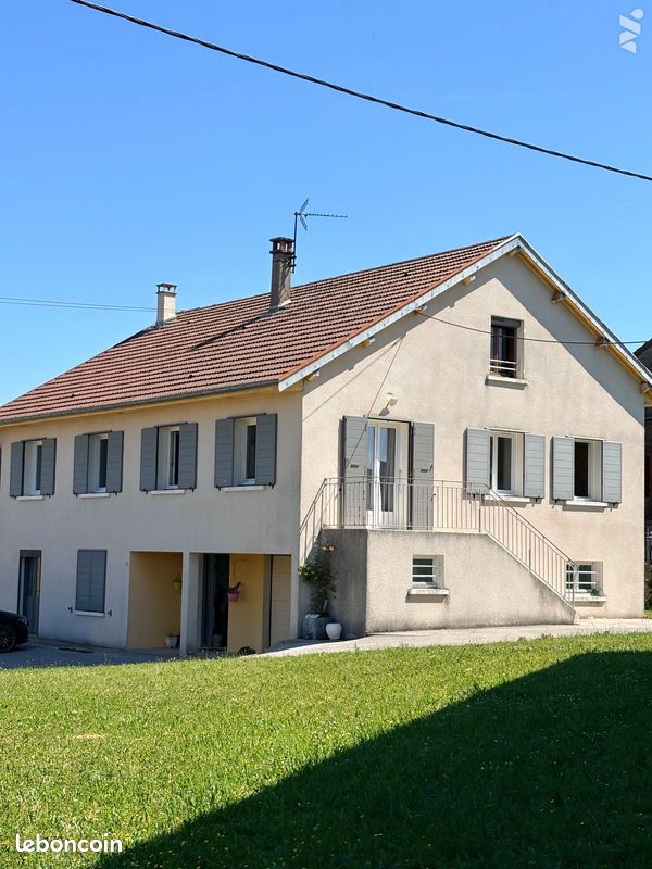 Maison 5 pièces 120 m² · à Barretaine · 120 m² · 215 000 €