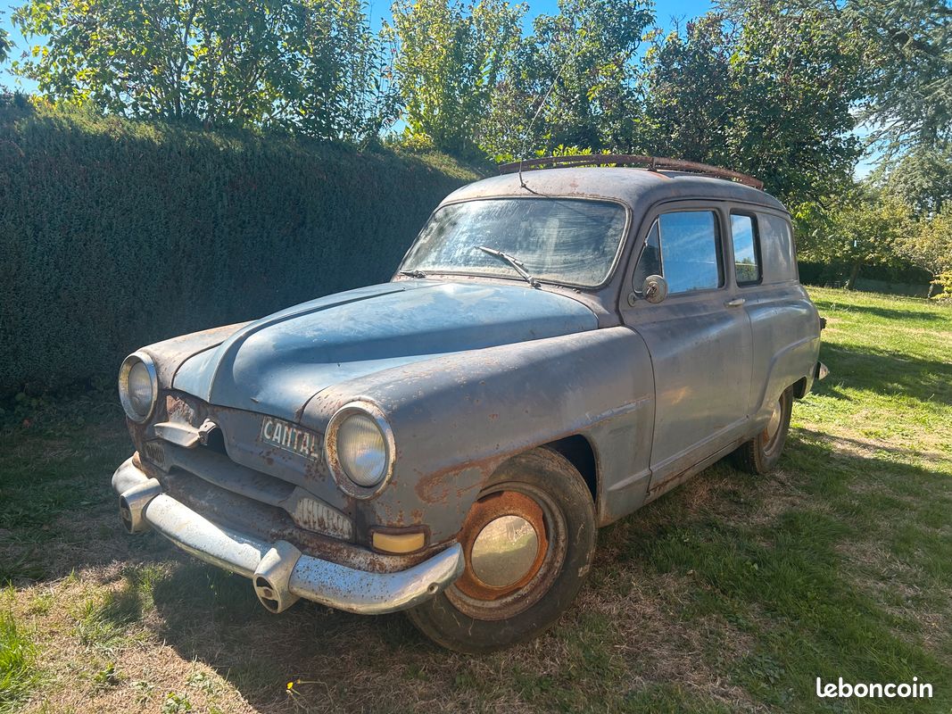 Simca fourgonnette - Commerciale - Sortie de Grange - 1963 - Voitures