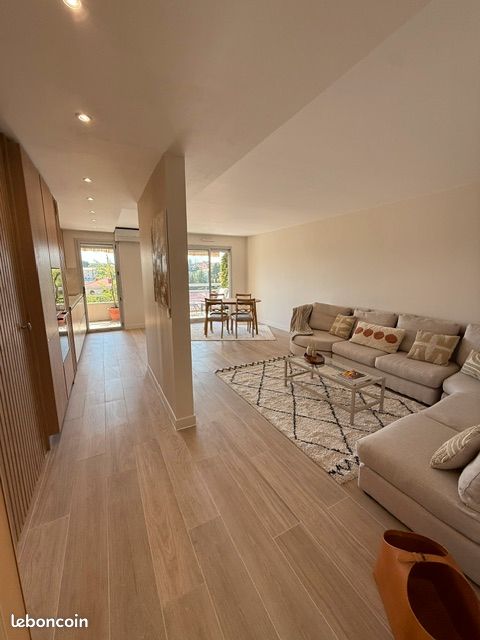 Appartement 2 pièces 50 m² · à Saint-Laurent-du-Var · 50 m² · 298 000 €