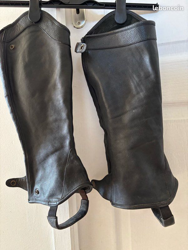 Chaps mini chaps en cuir noir et vernis Godignon Jumpin