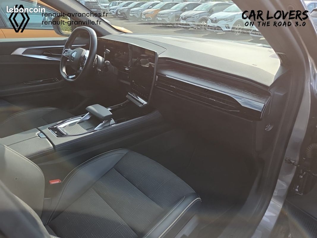 RENAULT Austral E-Tech hybrid 200 Iconic (image 25)