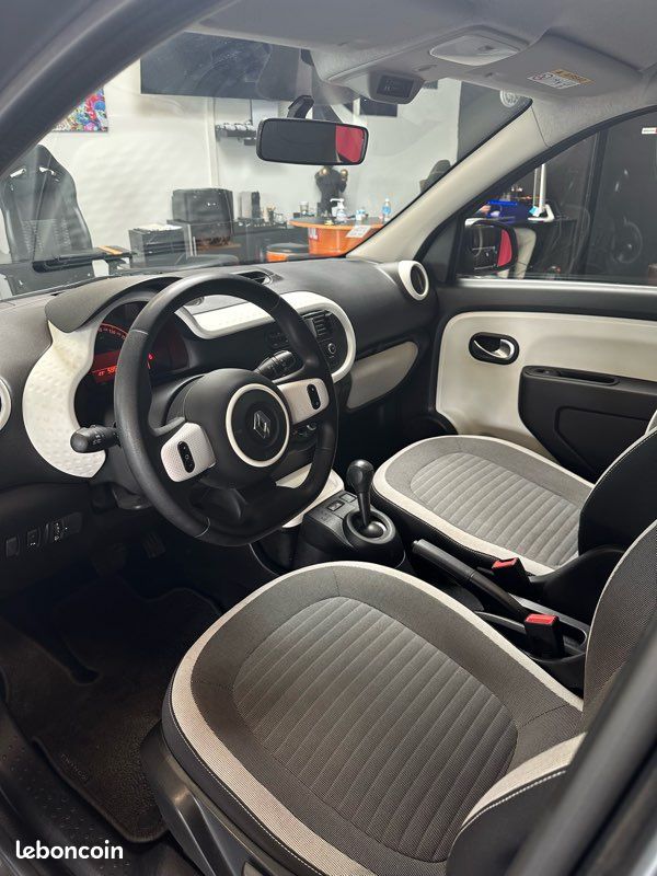 RENAULT TWINGO III 1.0 SCE 70ch (image 3)