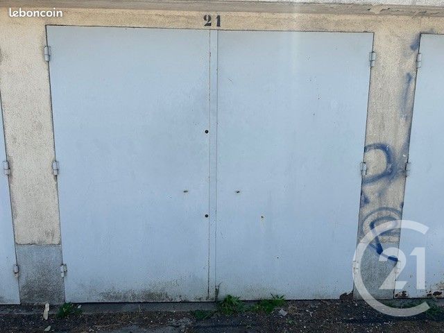 Parking 10 m² · à Ris-Orangis · 10 m² · 110 €/mois