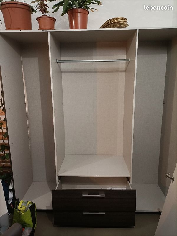 Armoire moderne 4 portes avec miroir (image 2)