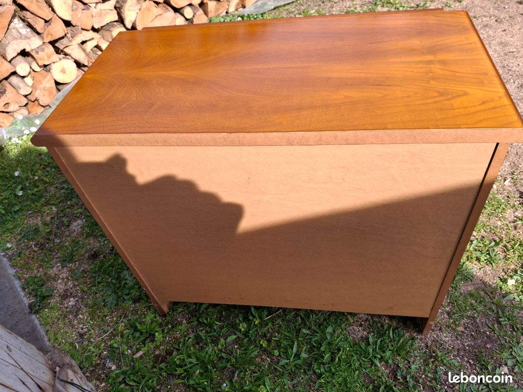 Jolie commode de qualité marque Gauthier - Ameublement