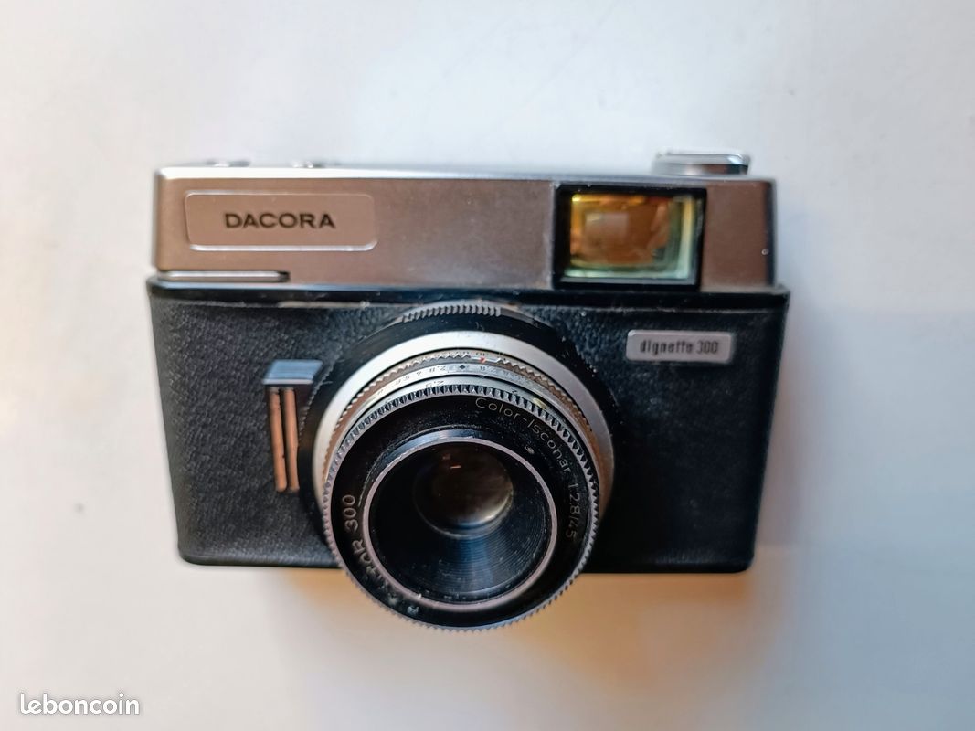 Appareil Photo 24x36 DACORA Dignette 300 Made in Germany Argentique Début 70 (image 2)