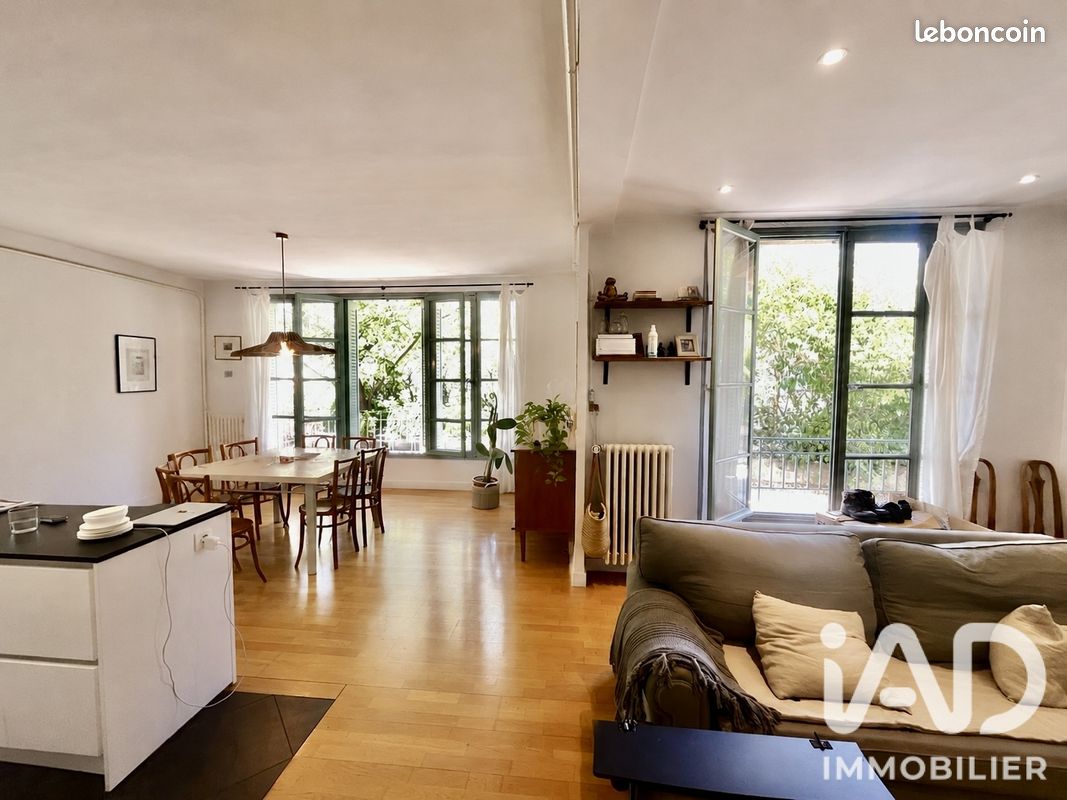 Appartement 5 pièces 120 m² · à Aix-en-Provence · 120 m² · 2 500 €