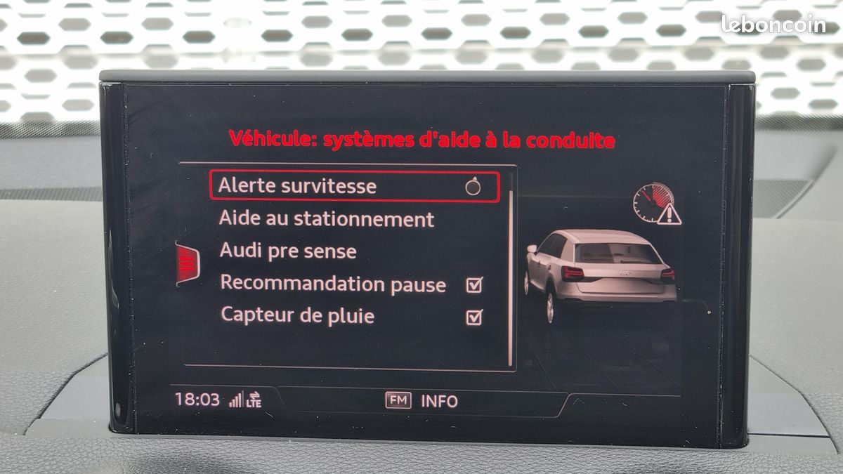 AUDI Q2 35 TFSI COD 150 S tronic 7 S Line (image 25)