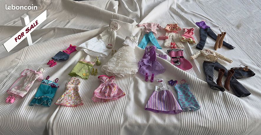 14 tenue complètes et variées Barbie (image 1)