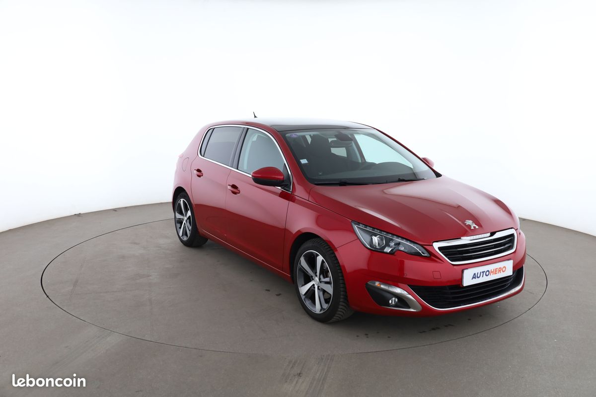 Peugeot 308 1.2 PureTech Allure 130 ch (image 4)